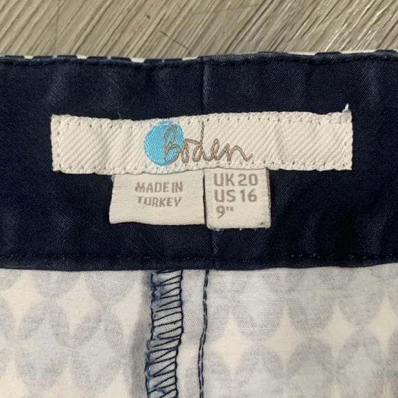 Boden Flat Front Blue Geometric Print Stretch Woven Shorts size 16 - Picture 9 of 9